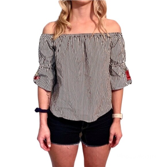 Ambiance Shoulder Stripe Floral Top - Picture 1 of 8